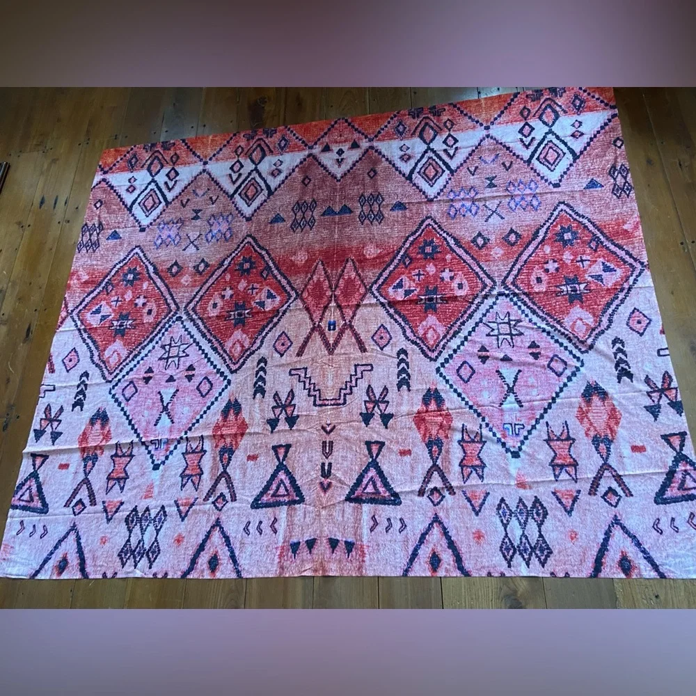 Tapestry Wallhanging or‎ Bed Cover, Geometric Pattern 78 x 66”